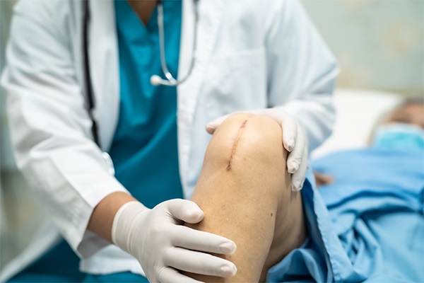 knee pain doctors in Singapore